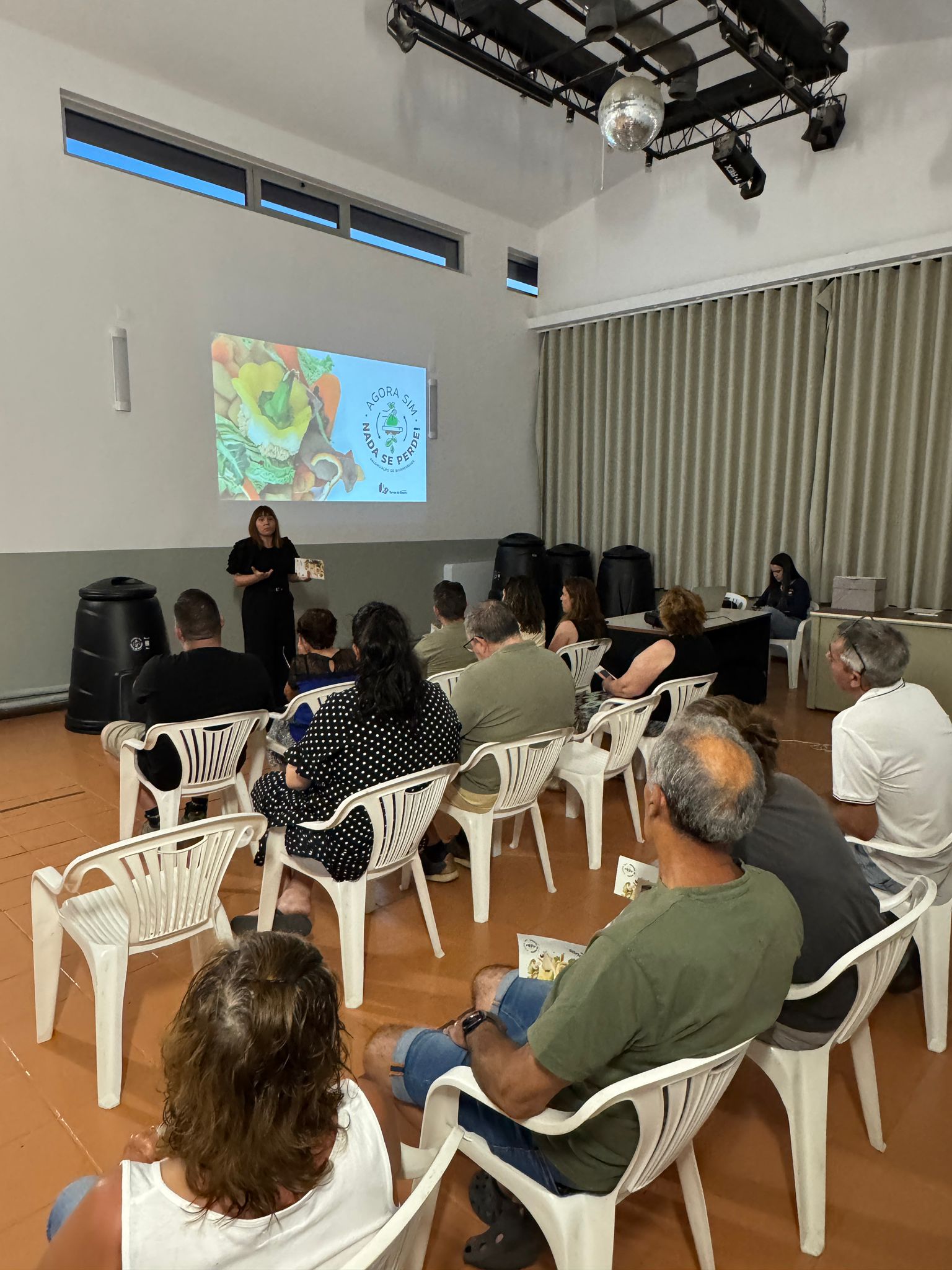 Freguesias receberam sessões sobre compostagem doméstica