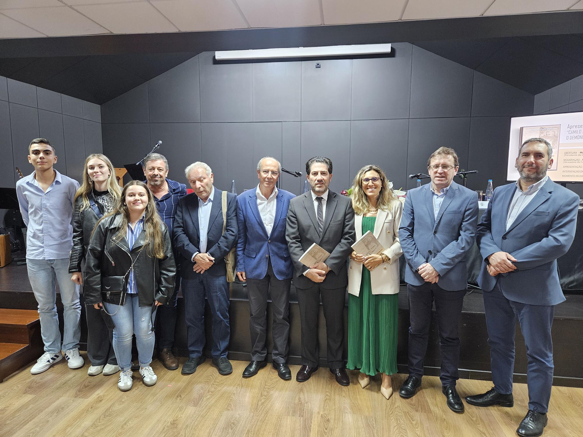 camilo e o ultimo enforcado em braga o demonio do ouro apresentada em rio caldo 18